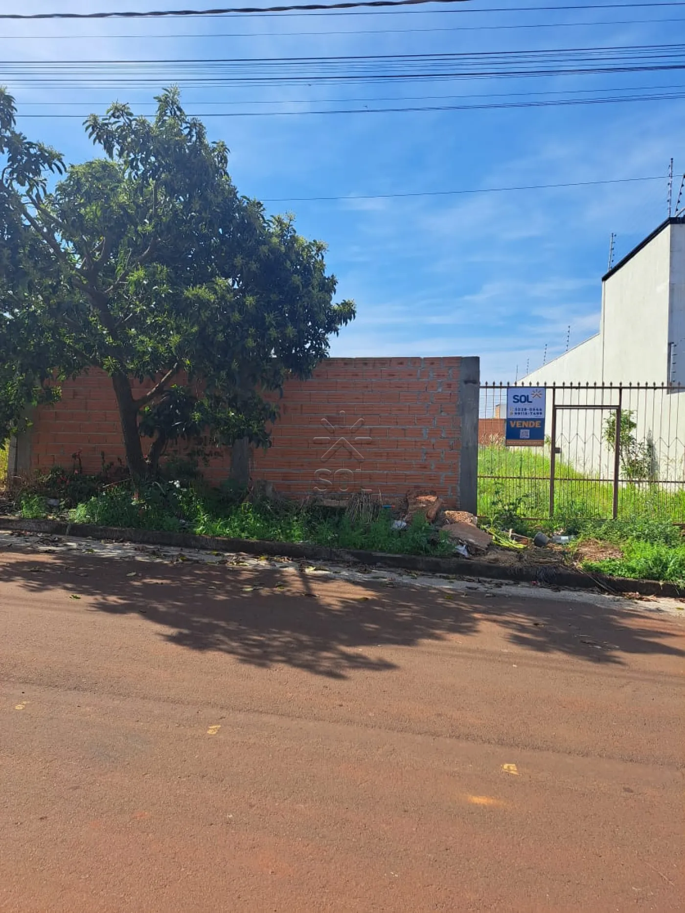 Terreno à venda no Jardim Nova Andradina, em Foz do Iguaçu/PR - 270m² | 10 x 27m