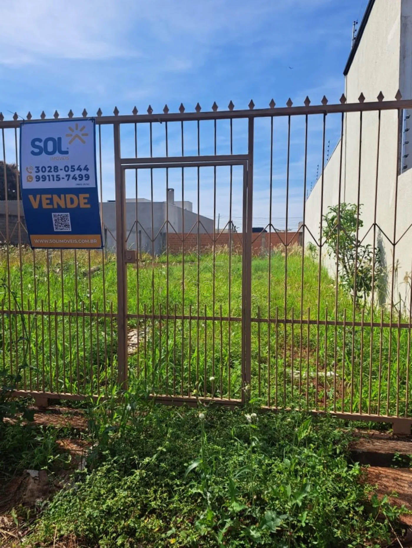 Terreno à venda no Jardim Nova Andradina, em Foz do Iguaçu/PR - 270m² | 10 x 27m