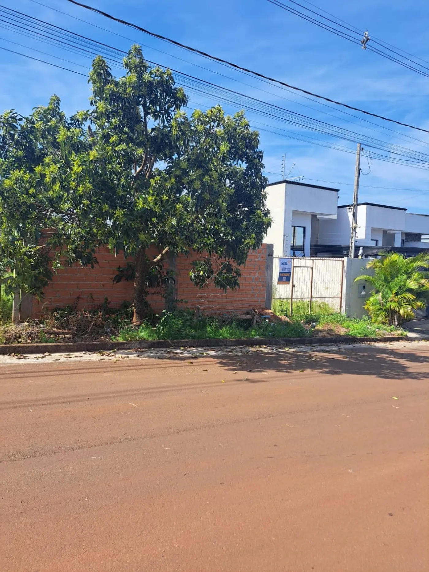 Terreno à venda no Jardim Nova Andradina, em Foz do Iguaçu/PR - 270m² | 10 x 27m