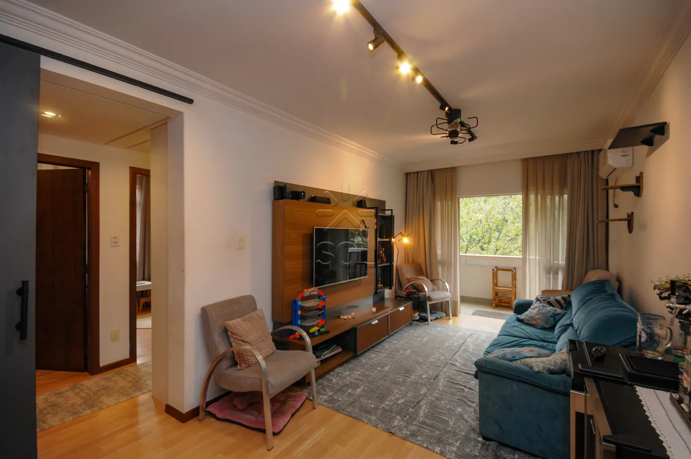 Apartamento reformado à venda no Edifício Villa Sorrento, no Centro de Foz do Iguaçu/PR - 86,31m² | 3 quartos