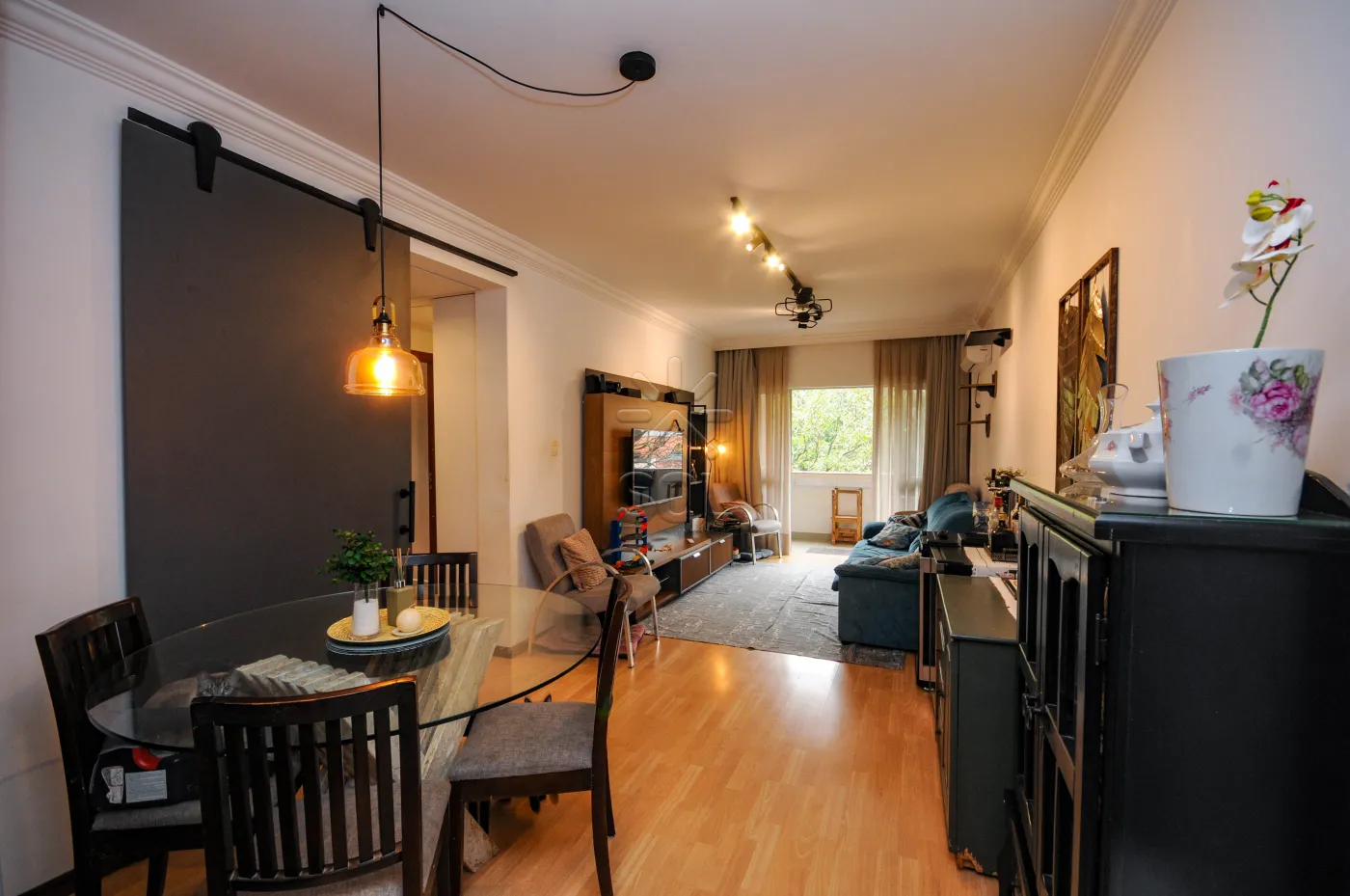 Apartamento reformado à venda no Edifício Villa Sorrento, no Centro de Foz do Iguaçu/PR - 86,31m² | 3 quartos