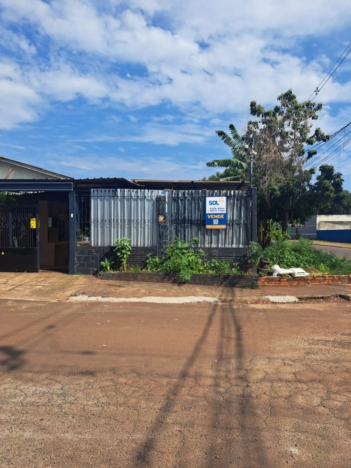Terreno de esquina à venda na Vila Adriana em Foz do Iguaçu/PR - 375m² | 15 x 25m