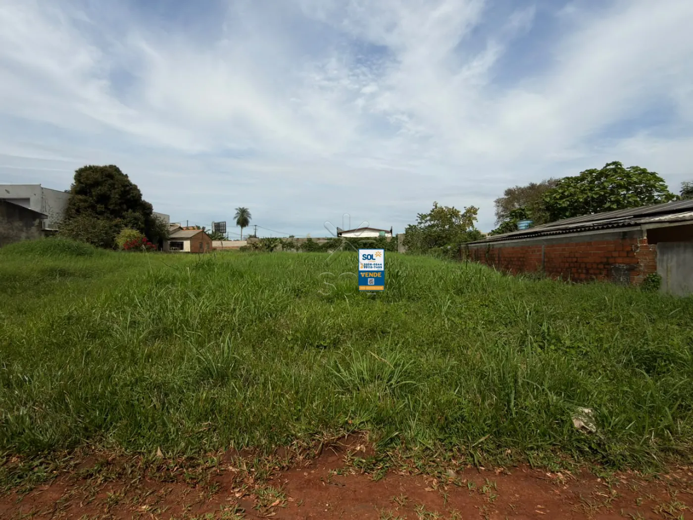 Terreno amplo à venda no Parque Presidente em Foz do Iguaçu/PR - 629,79m²