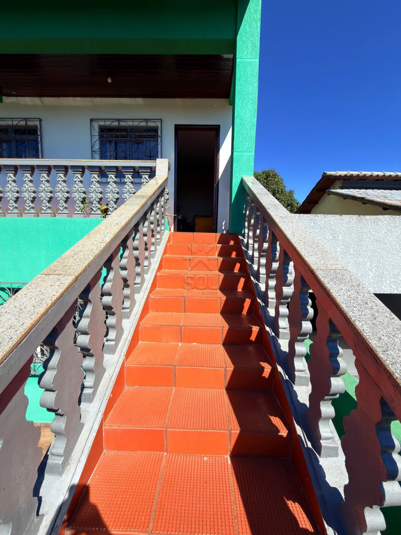 Sobrado à venda no Jardim das Flores em Foz do Iguaçu - 331,18m² construídos em terreno de 300m²