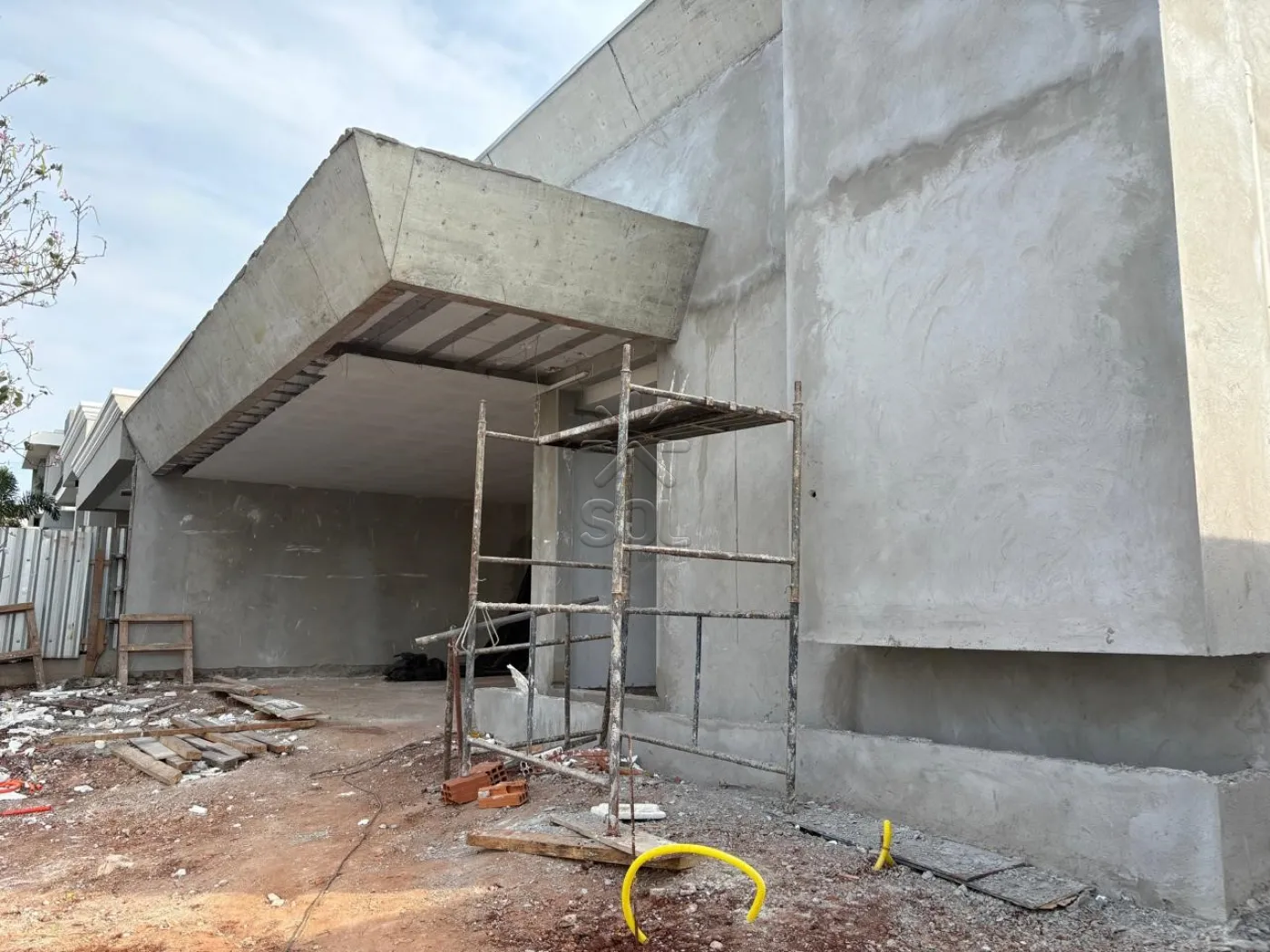 Casa nova à venda no Condomínio Águas Claras Residence em Foz do Iguaçu - 3 Suítes e 405m² de Terreno