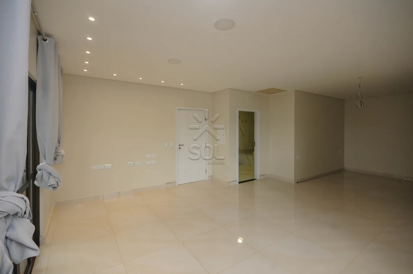 Casa / Sobrado Fora de condomínio em Foz do Iguaçu