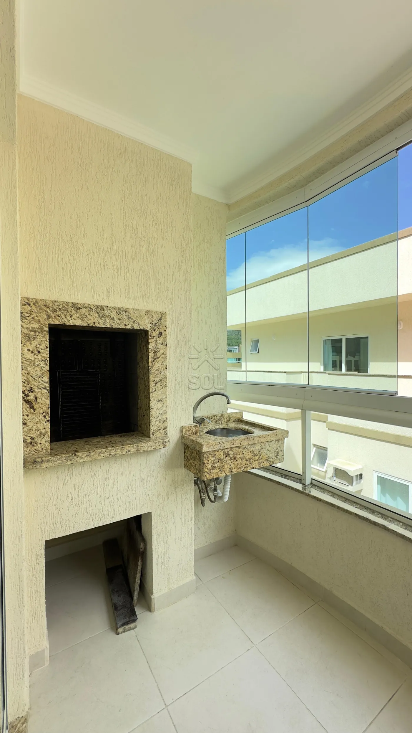 Apartamento pronto para morar à venda no Residencial Villa Toscana - Praia de Bombas, Bombinhas