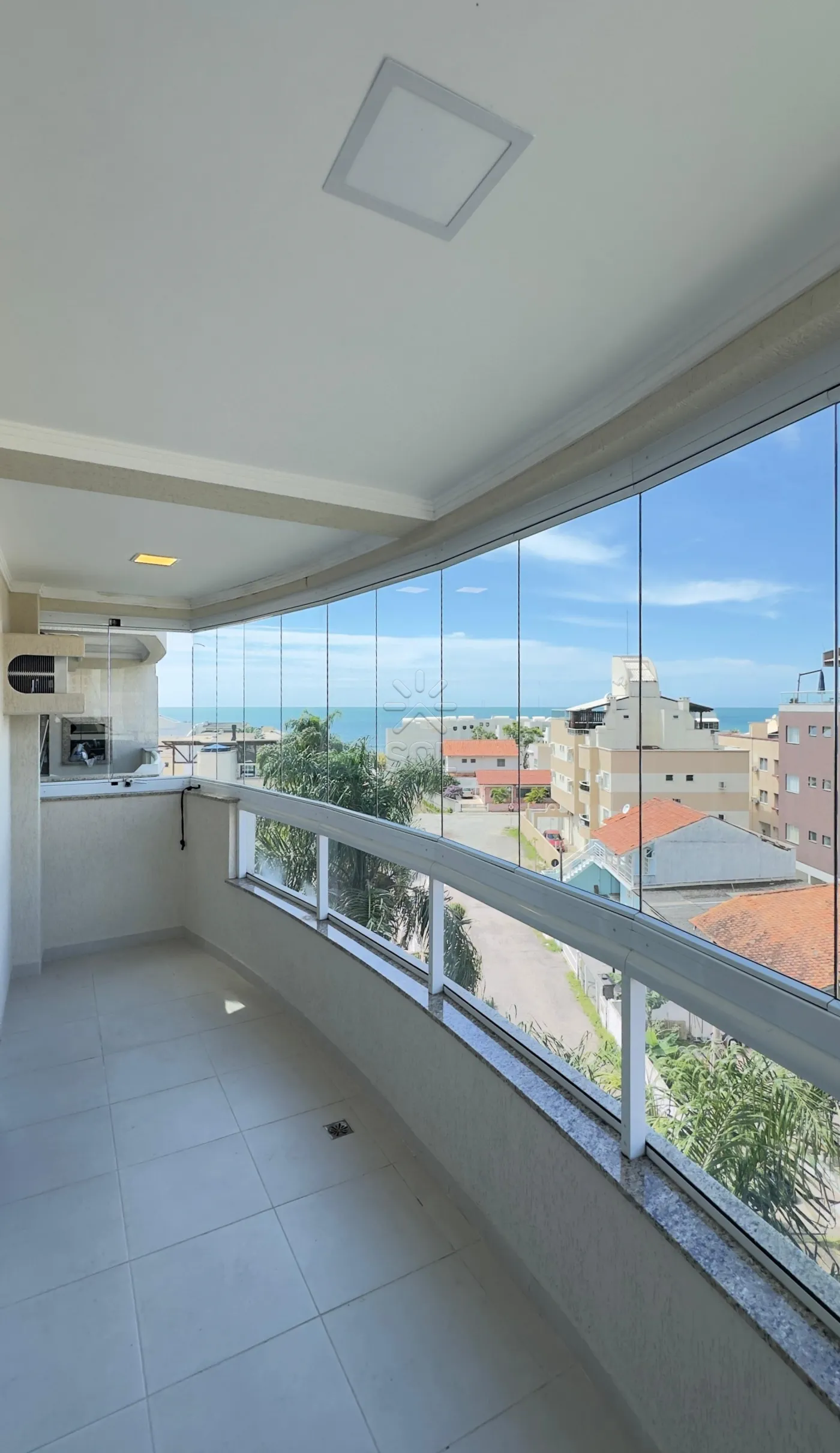 Apartamento pronto para morar à venda no Residencial Villa Toscana - Praia de Bombas, Bombinhas