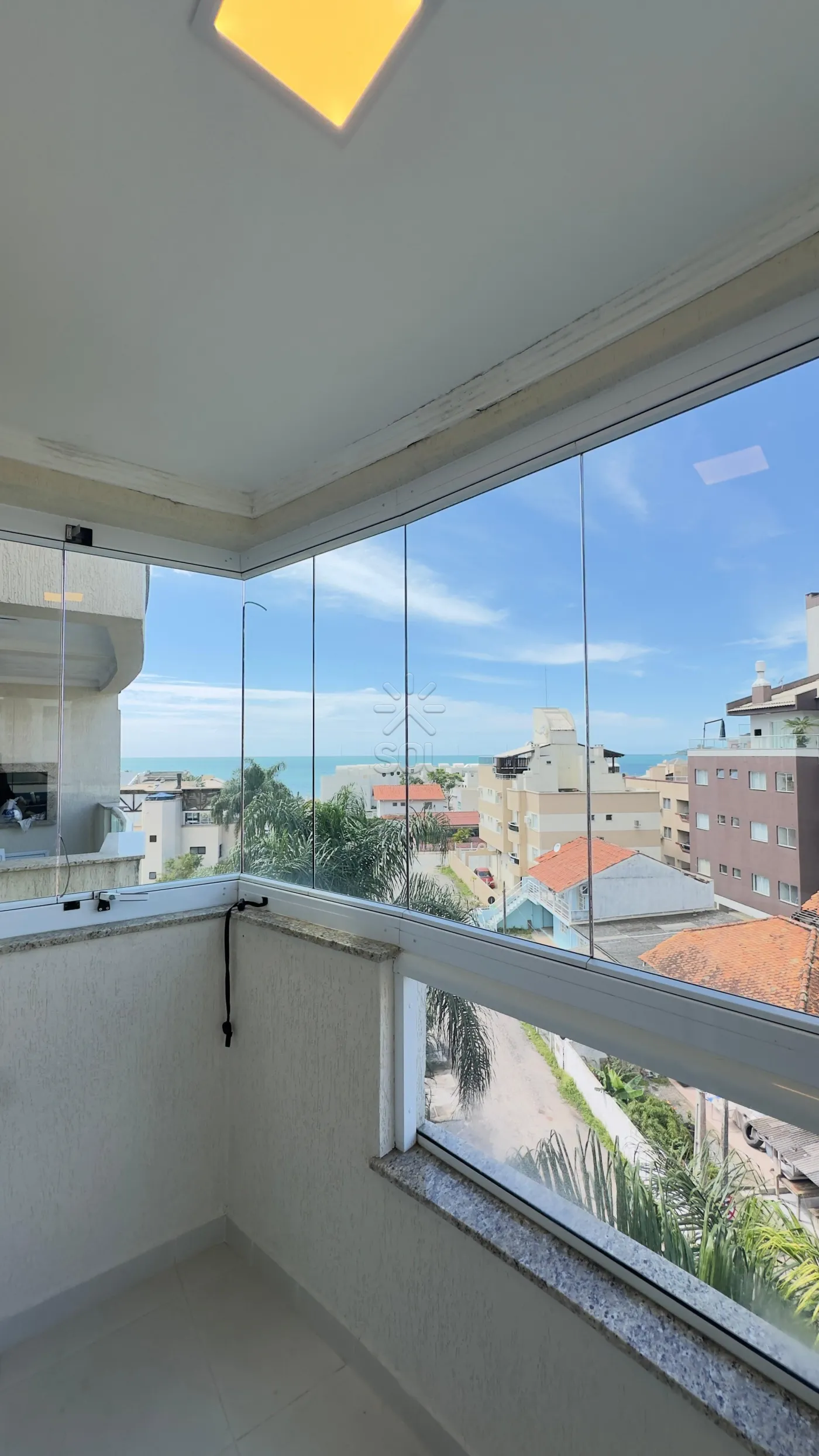 Apartamento pronto para morar à venda no Residencial Villa Toscana - Praia de Bombas, Bombinhas