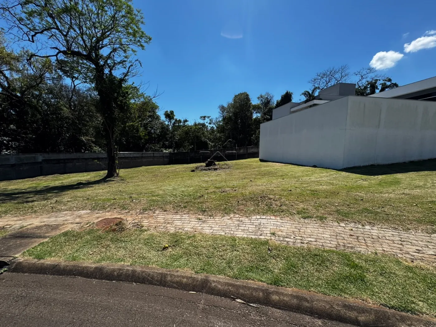 Terreno à venda no Condomínio Esmeralda - Foz do Iguaçu