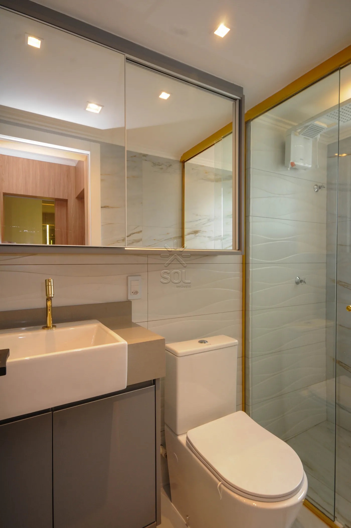 Apartamento semimobiliado à venda no Edifício Foz Residence Service - Centro, Foz do Iguaçu