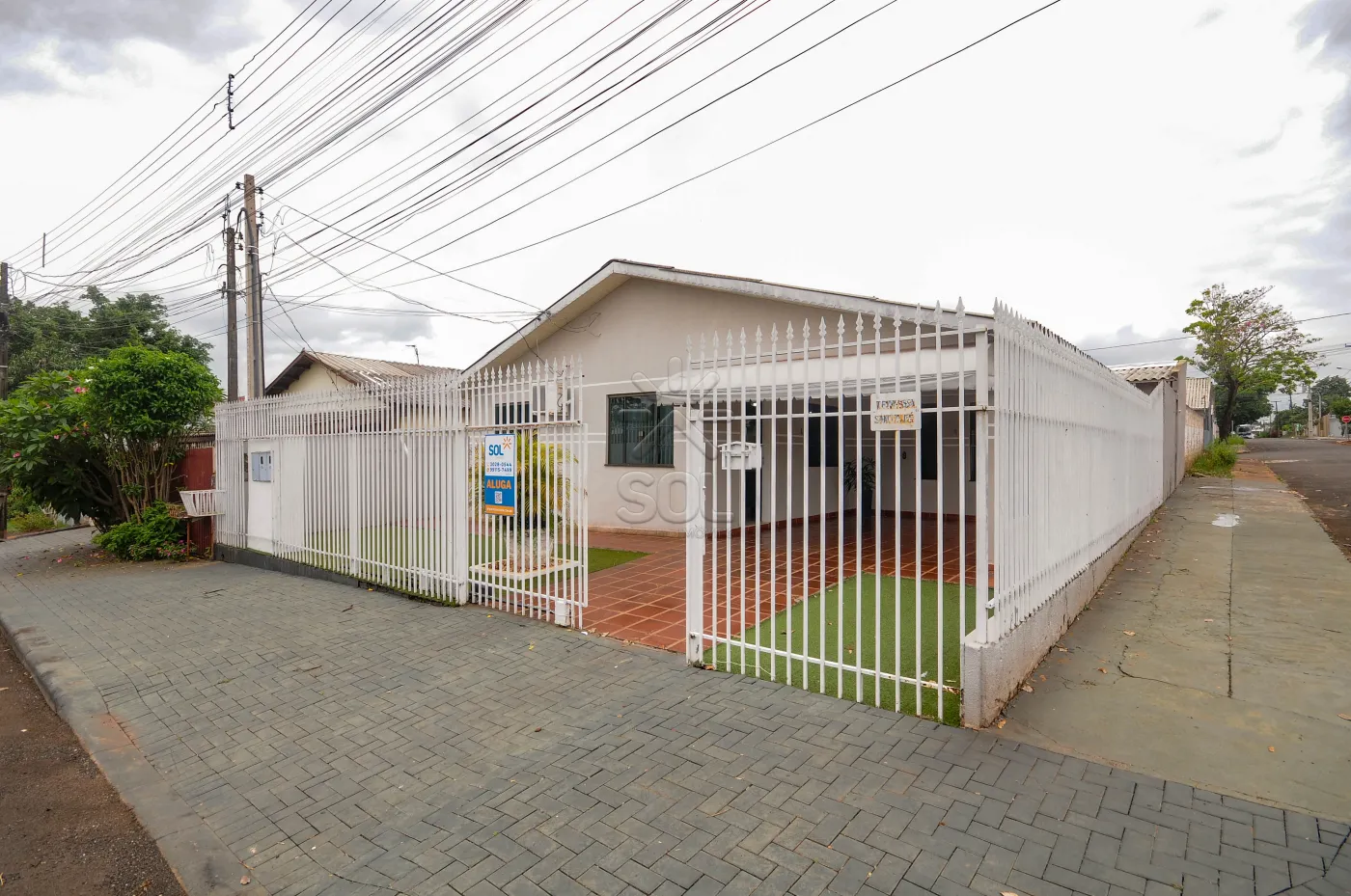 Casa semimobiliada à venda no Jardim Belvedere em Foz do Iguaçu
