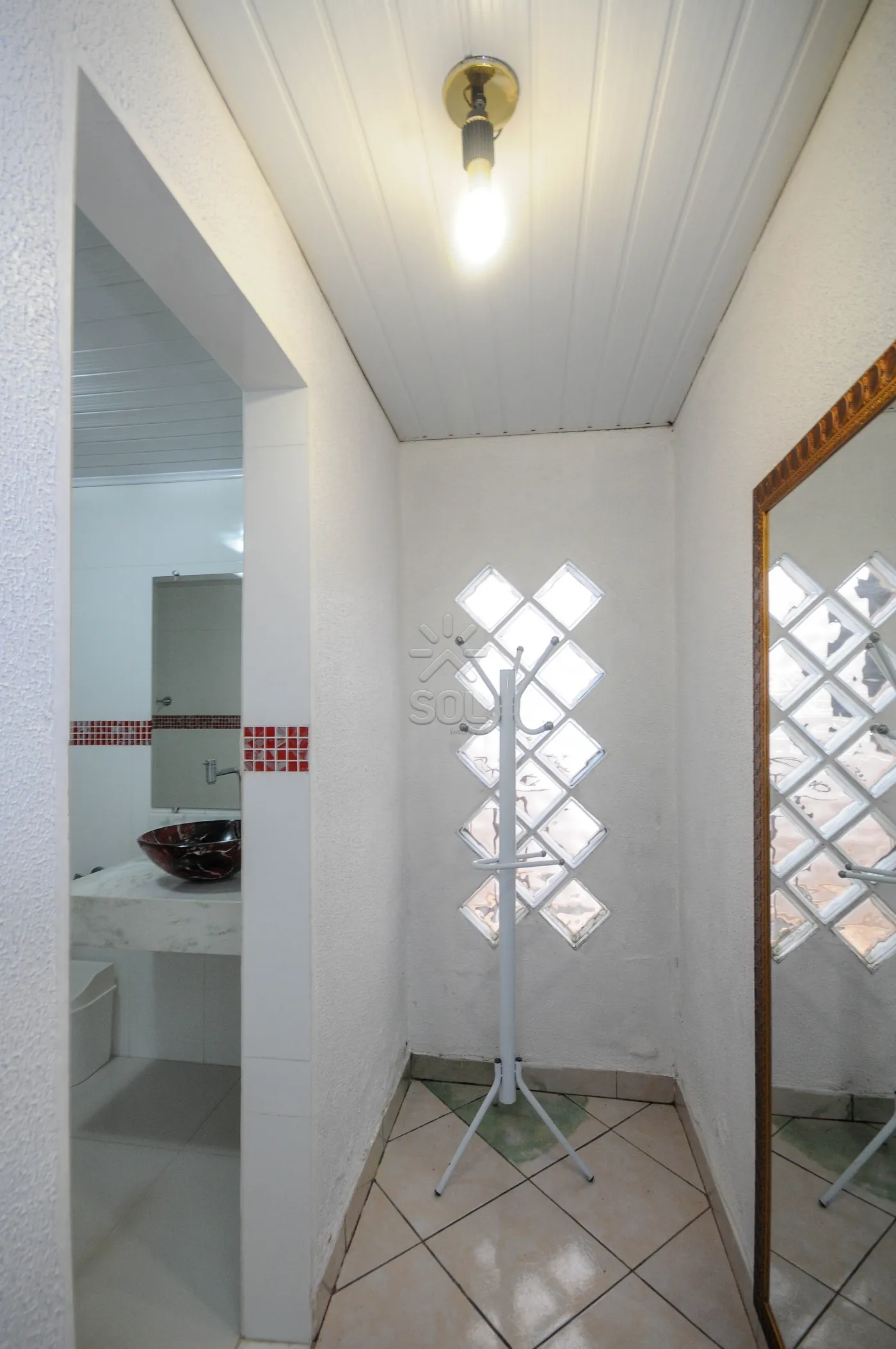 Casa semimobiliada à venda no Jardim Belvedere em Foz do Iguaçu