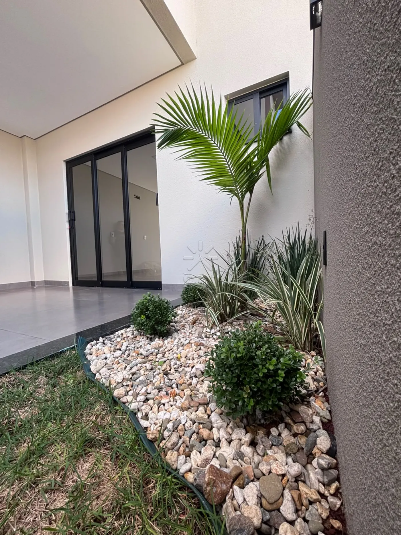 Sobrado novo à venda no Bairro Belo Horizonte - Medianeira/PR