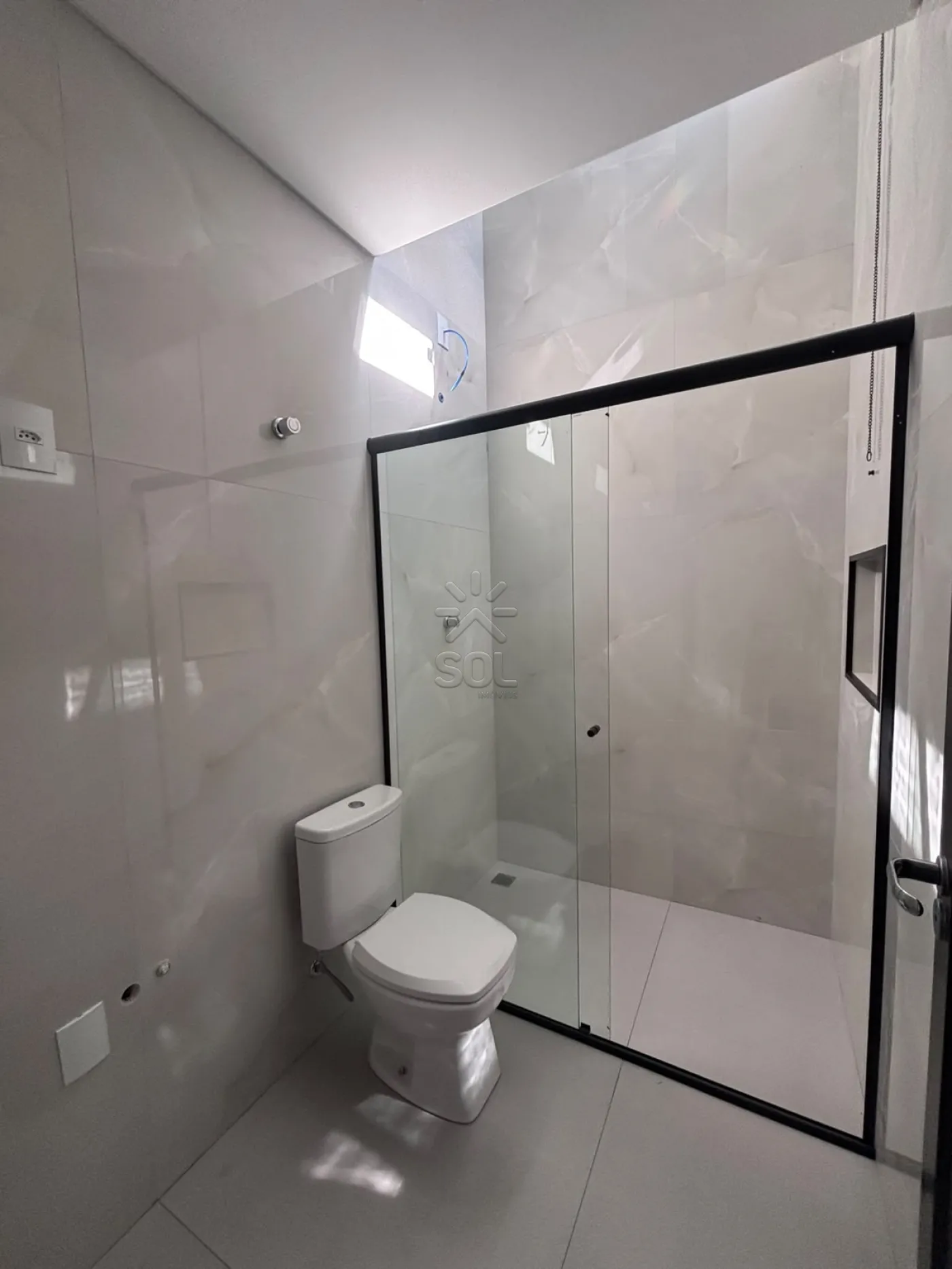 Sobrado novo à venda no Bairro Belo Horizonte - Medianeira/PR