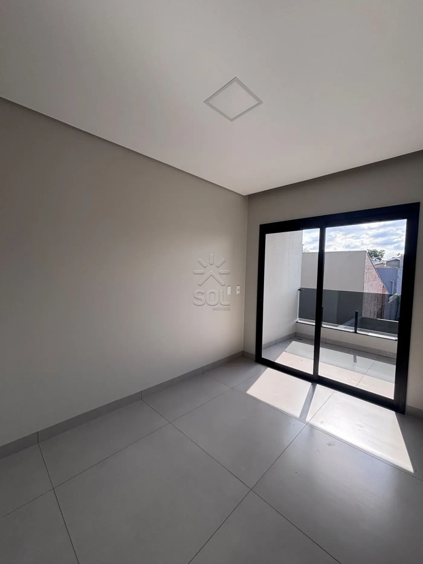 Sobrado novo à venda no Bairro Belo Horizonte - Medianeira/PR