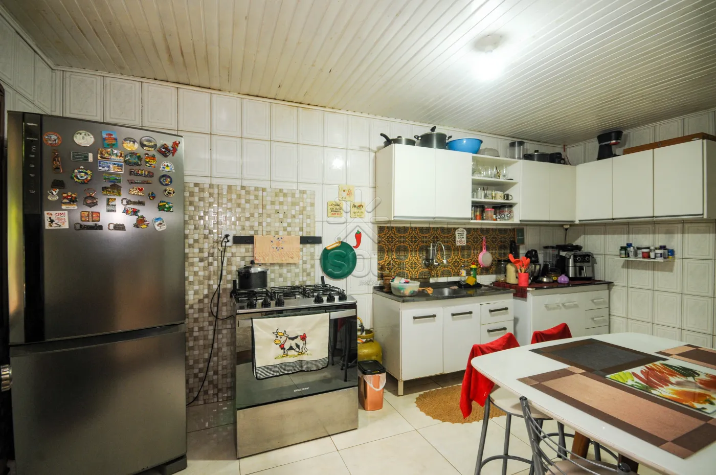 Casa à venda na Vila C em Foz do Iguaçu/PR - 150m² construídos |  Amplo terreno e espaço para aproveitar bons momentos em família!