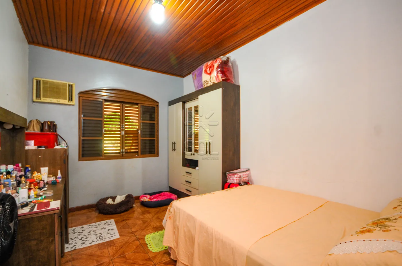 Casa à venda na Vila C em Foz do Iguaçu/PR - 150m² construídos |  Amplo terreno e espaço para aproveitar bons momentos em família!