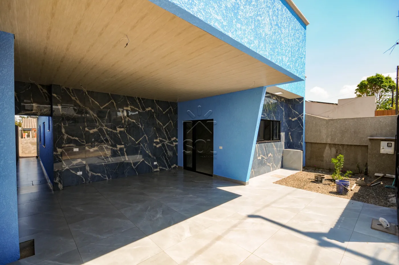 Casa à venda no Jardim Curitibano em Foz do Iguaçu/PR - 145m² de área construída | 220m² de terreno | 3 quartos | Garagem para 2 carros