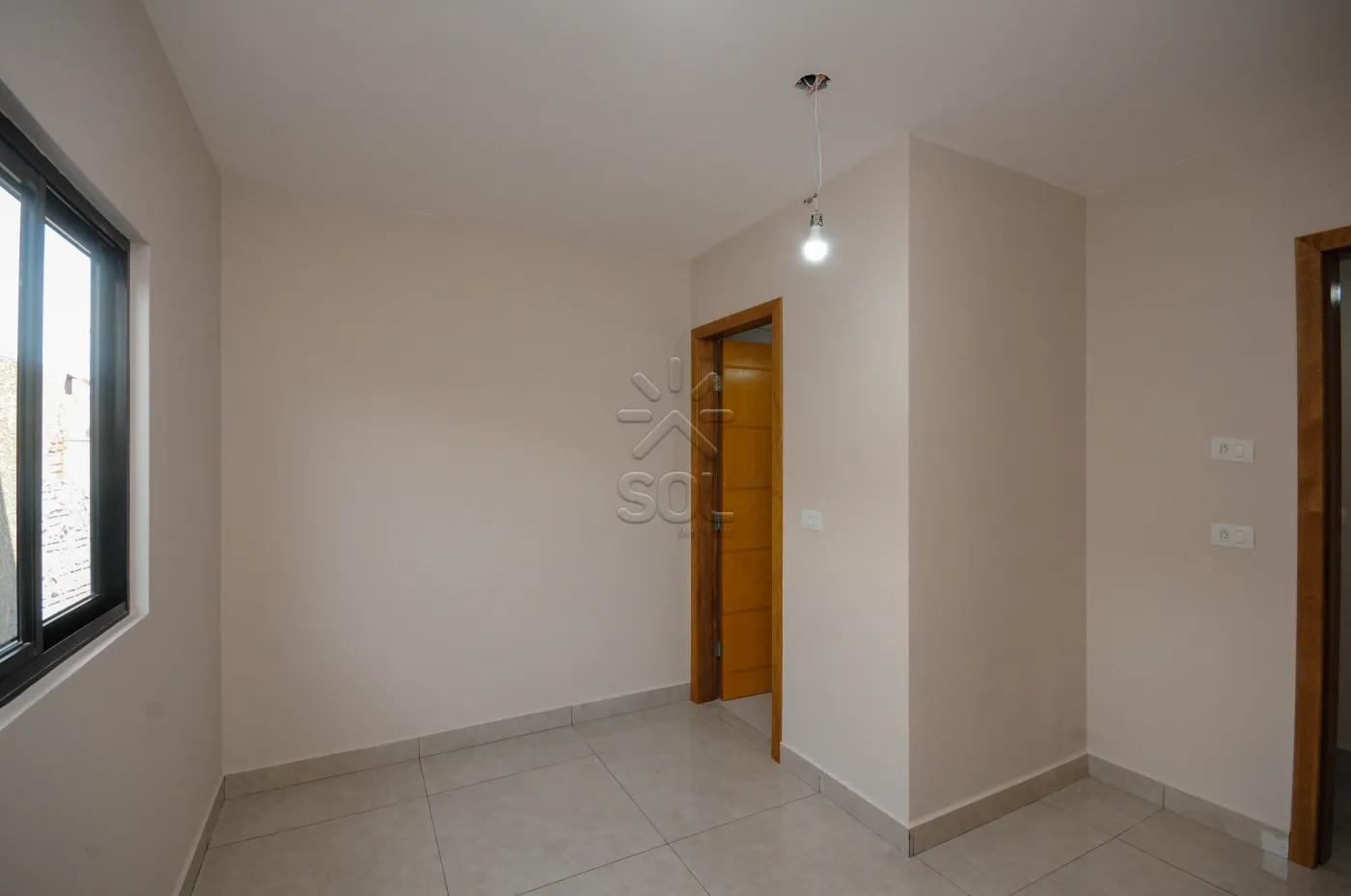 Casa à venda no Jardim Curitibano em Foz do Iguaçu/PR - 145m² de área construída | 220m² de terreno | 3 quartos | Garagem para 2 carros