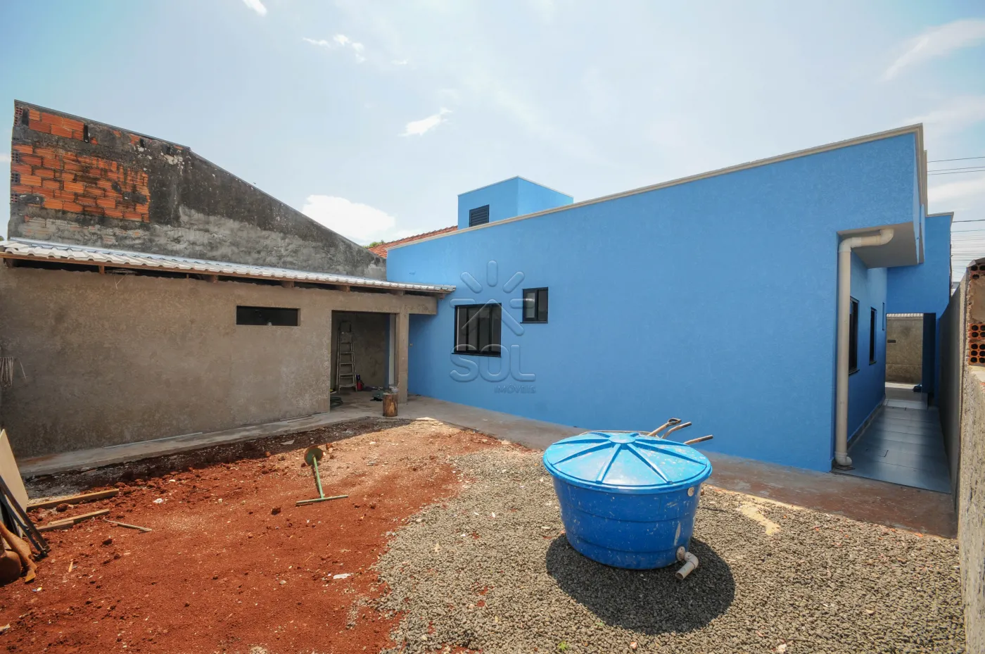 Casa à venda no Jardim Curitibano em Foz do Iguaçu/PR - 145m² de área construída | 220m² de terreno | 3 quartos | Garagem para 2 carros