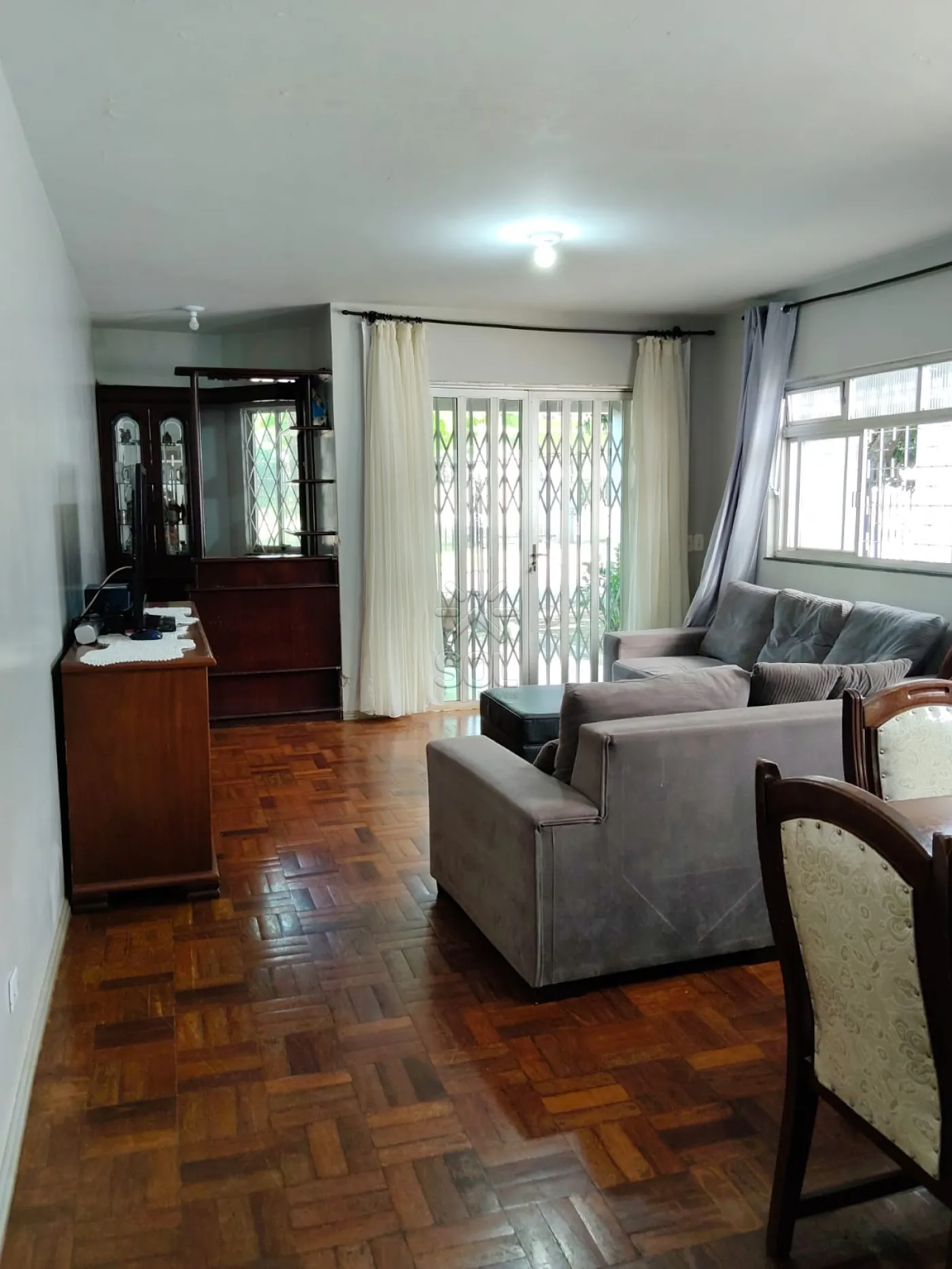 Imóvel com 2 casas à venda na Vila Yolanda em Foz do Iguaçu/PR | Terreno de 1.072m²