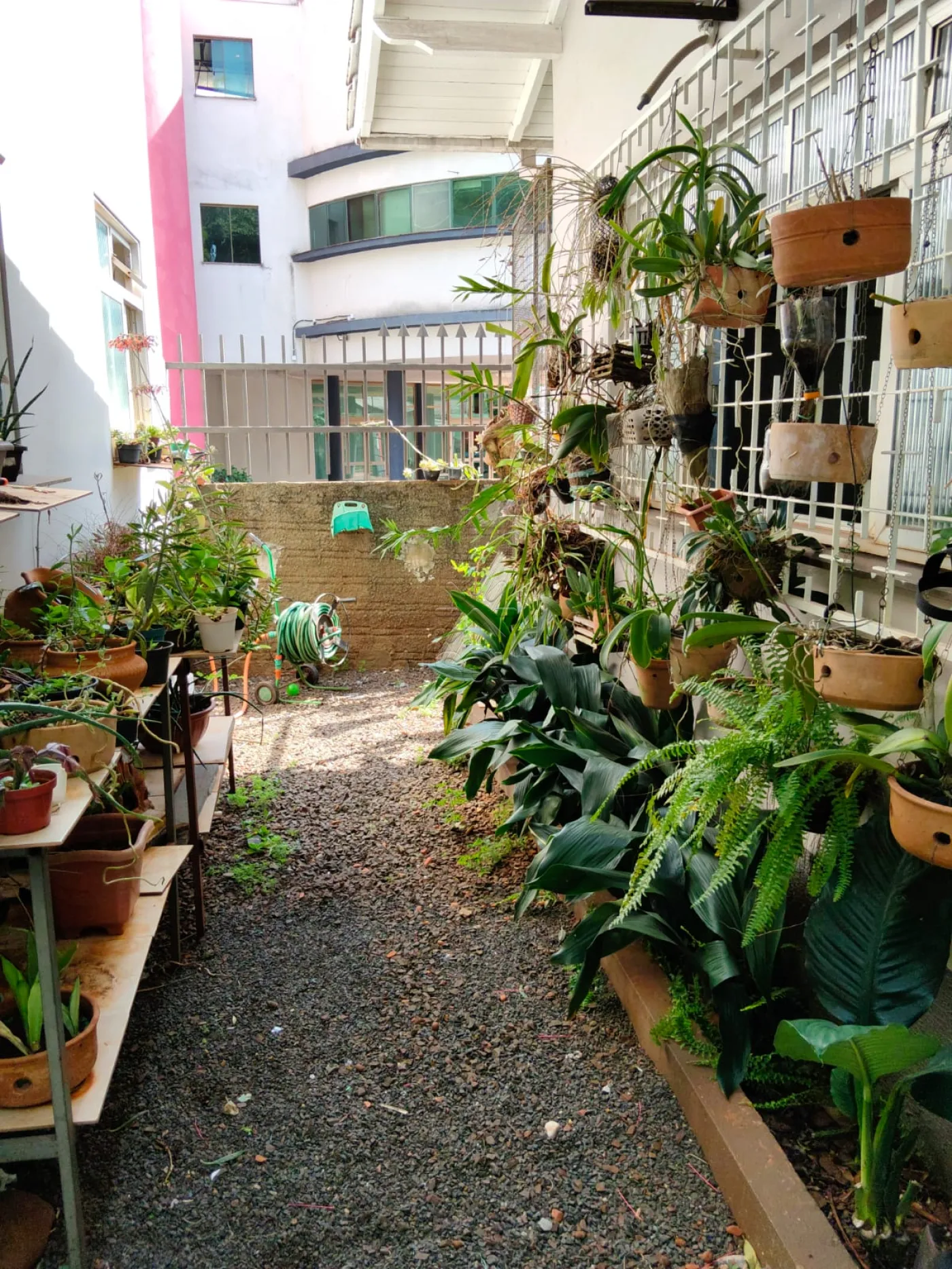 Imóvel com 2 casas à venda na Vila Yolanda em Foz do Iguaçu/PR | Terreno de 1.072m²