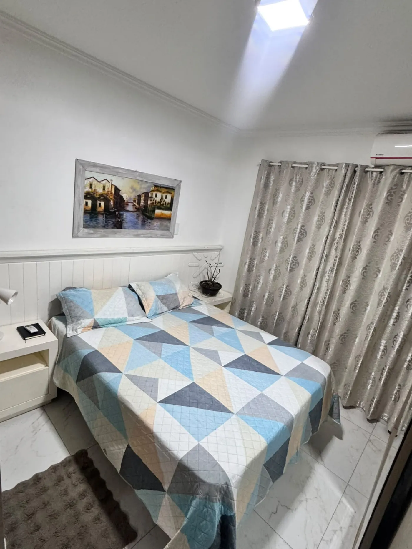 Apartamento mobiliado à venda no Edifício Las Brisas - Centro de Foz do Iguaçu/PR