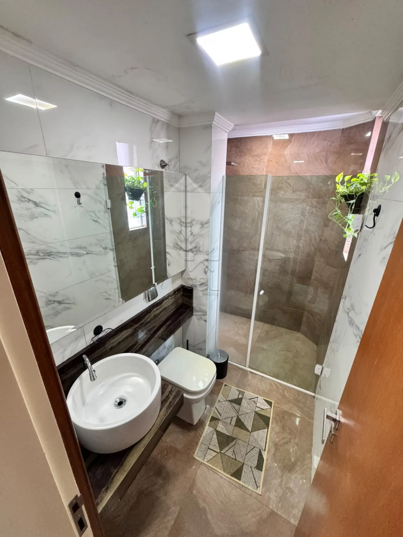 Apartamento mobiliado à venda no Edifício Las Brisas - Centro de Foz do Iguaçu/PR