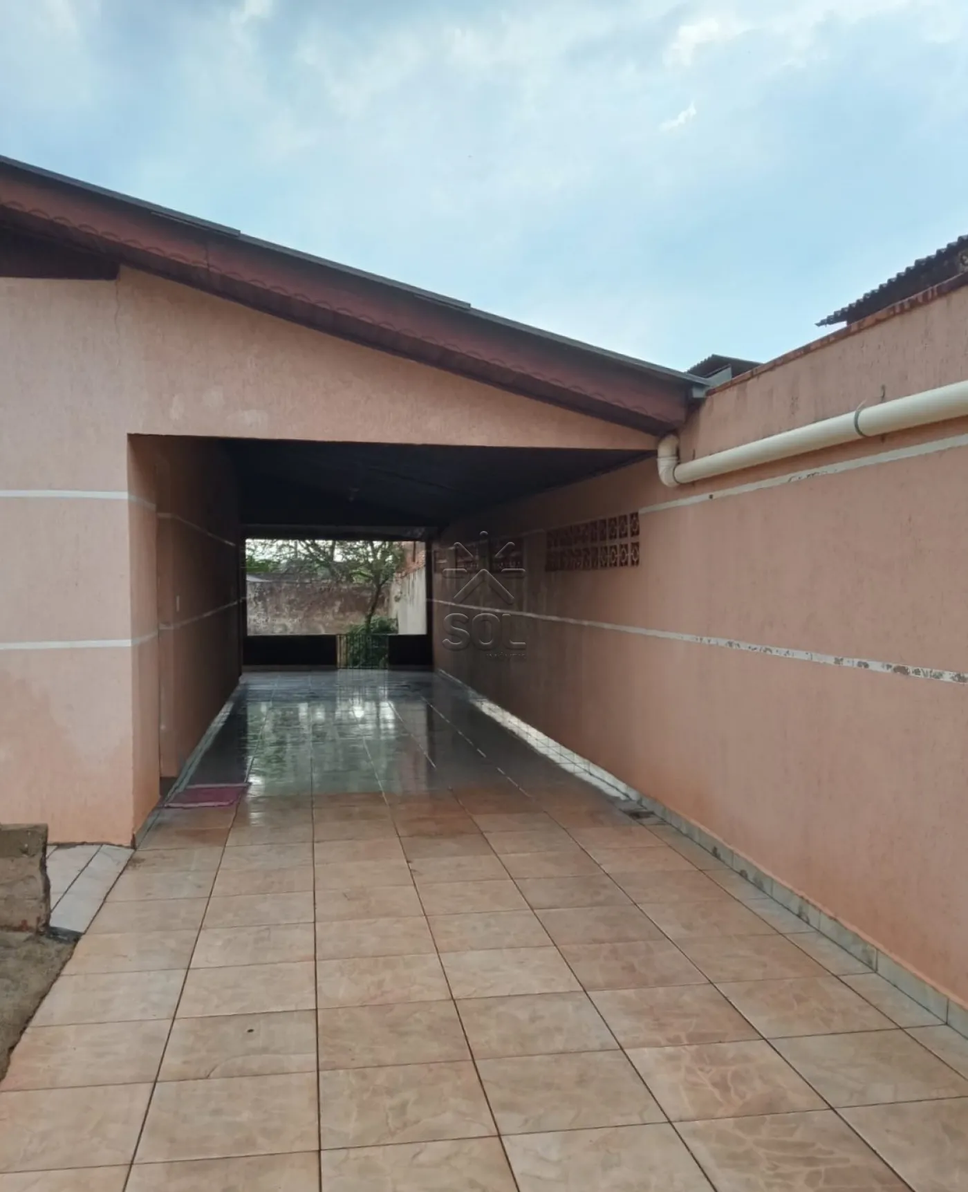 Casa à venda no Três Lagoas em Foz do Iguaçu/PR | 3 quartos e terreno de 300m²
