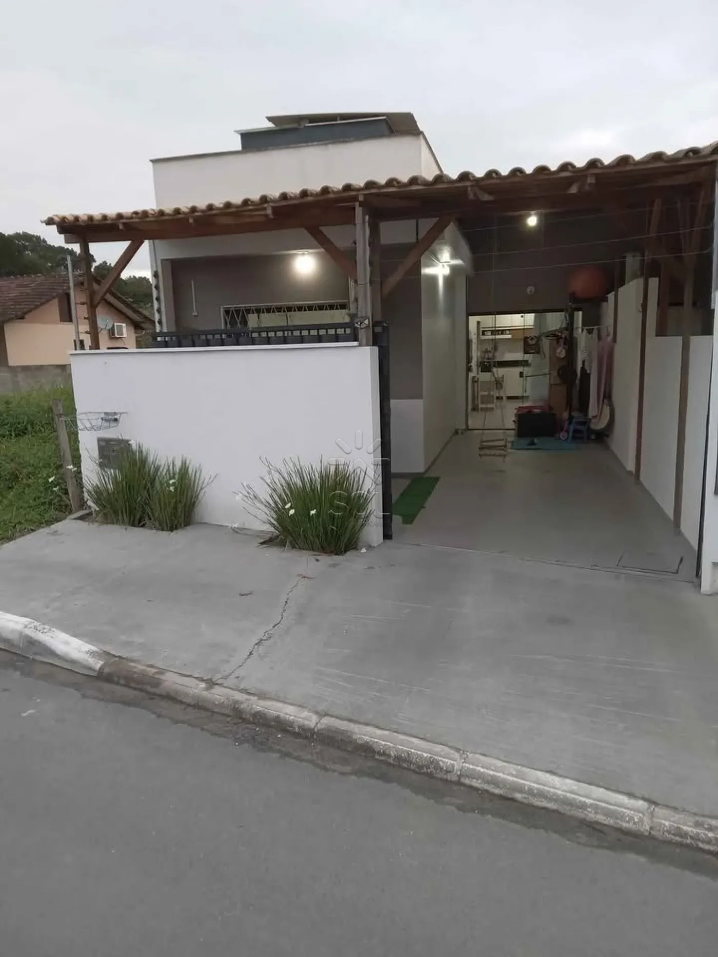 Casa à venda no bairro Nossa Senhora de Fátima em Penha/SC | 1 suíte + 1 quarto