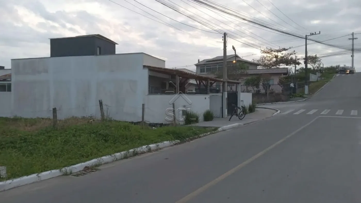 Casa à venda no bairro Nossa Senhora de Fátima em Penha/SC | 1 suíte + 1 quarto