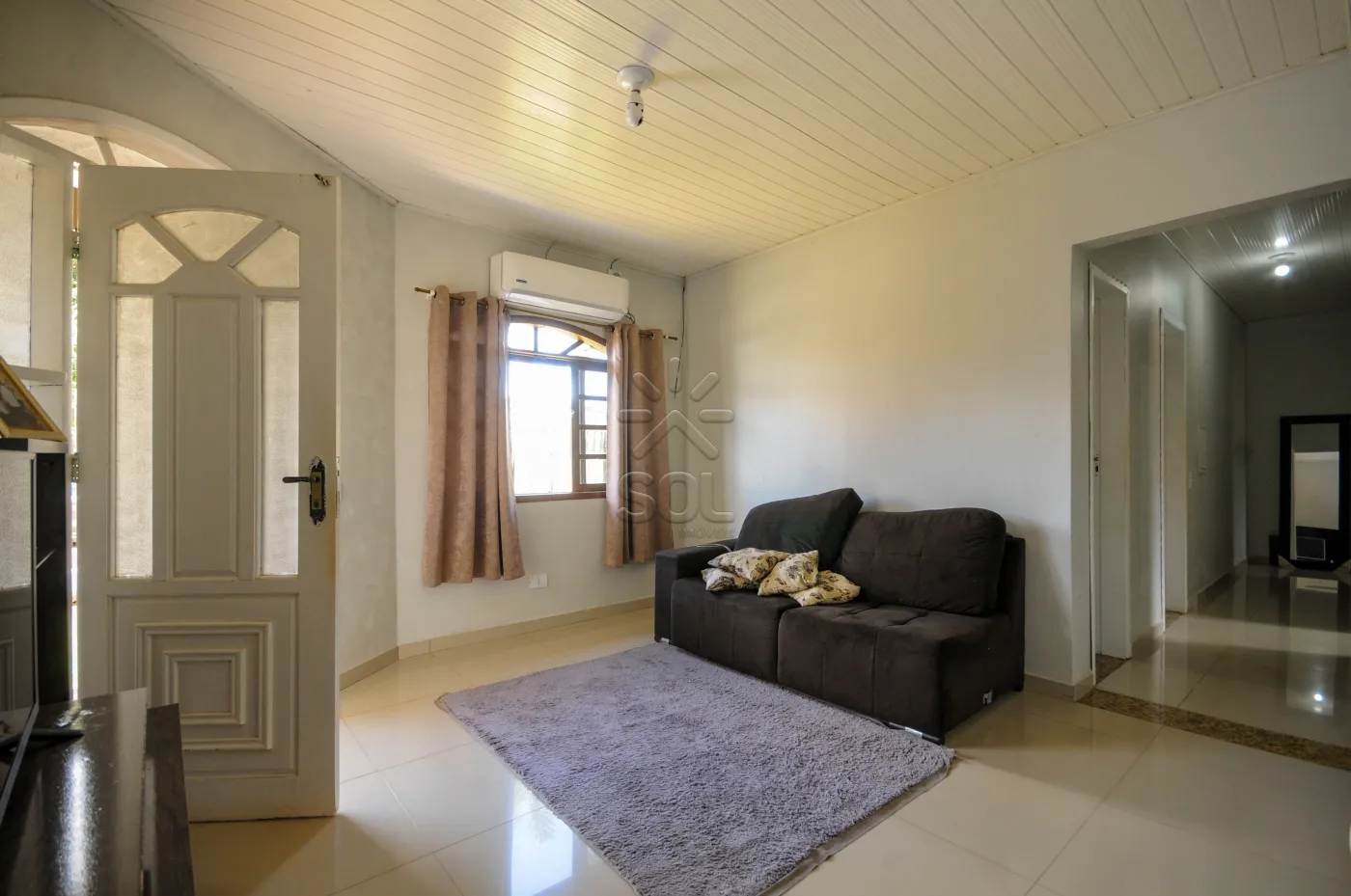 Casa à venda no Jardim Nacional em Foz do Iguaçu/PR | 1 suíte  + 2 quartos | piscina | área com churrasqueira