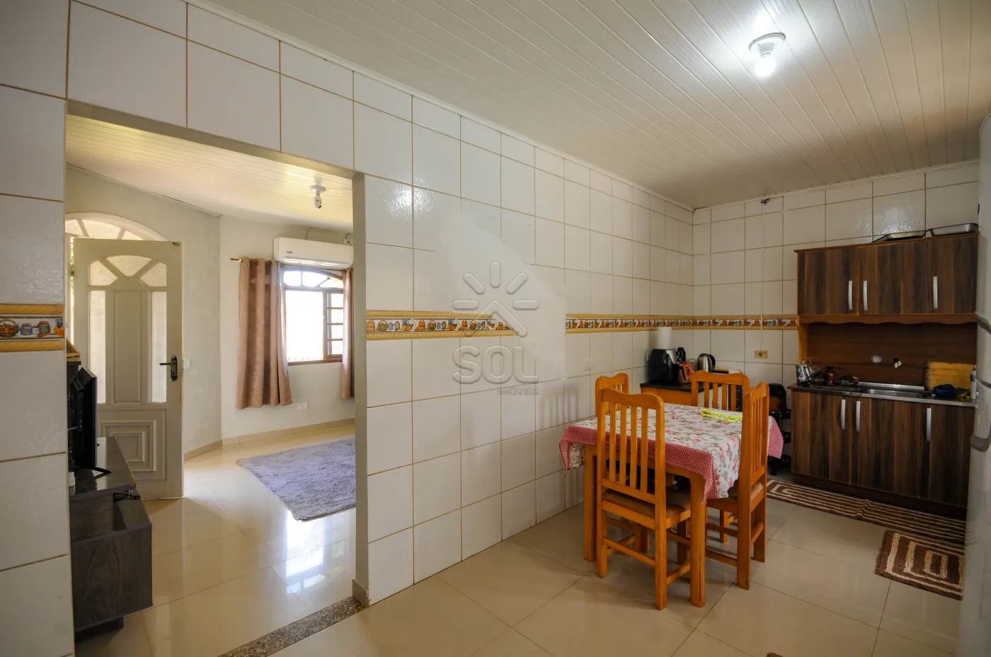Casa à venda no Jardim Nacional em Foz do Iguaçu/PR | 1 suíte  + 2 quartos | piscina | área com churrasqueira