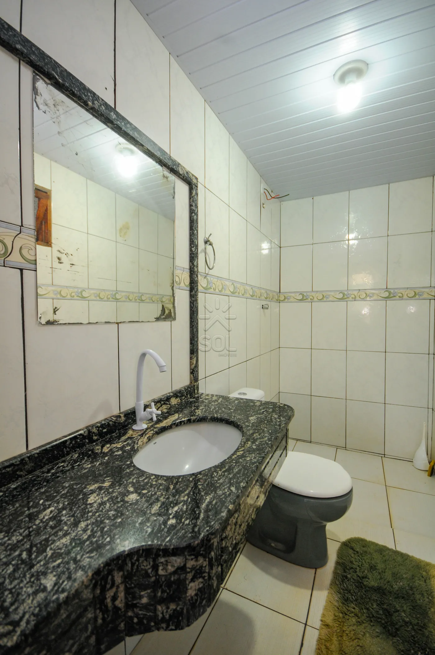 Casa à venda no Jardim Nacional em Foz do Iguaçu/PR | 1 suíte  + 2 quartos | piscina | área com churrasqueira