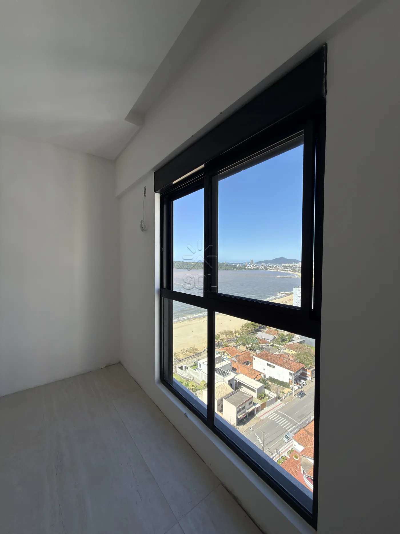 Apartamento de Alto Padrão no Unique Home Residence em Balneário Piçarras/SC - 200,70m² privativos | 4 suítes | 3 vagas de garagem | A 80 metros do mar