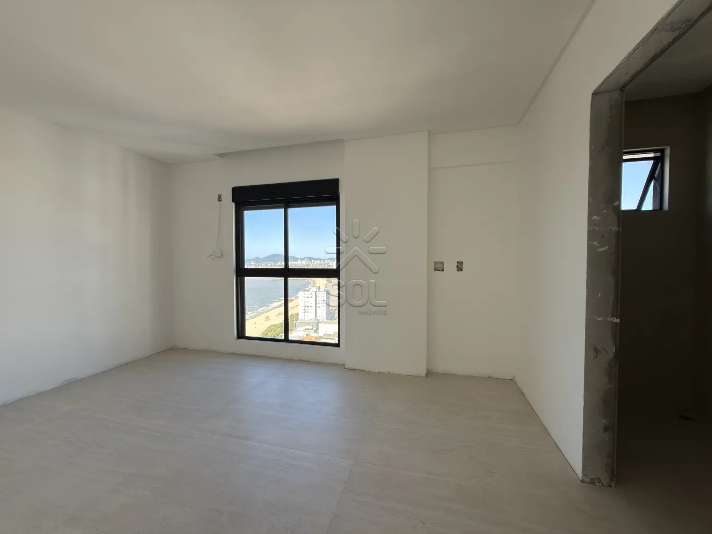 Apartamento de Alto Padrão no Unique Home Residence em Balneário Piçarras/SC - 200,70m² privativos | 4 suítes | 3 vagas de garagem | A 80 metros do mar