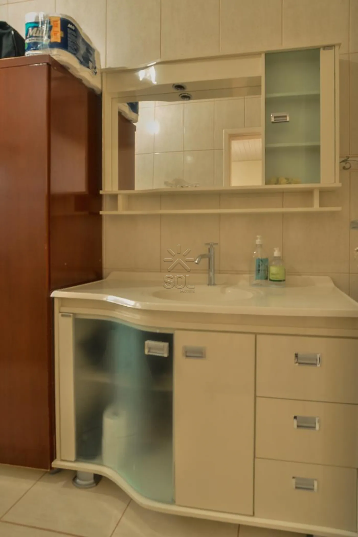 Casa com sobrado à venda no Jardim São Paulo em Foz do Iguaçu/PR - 180m² construídos em terreno de 371,84m²