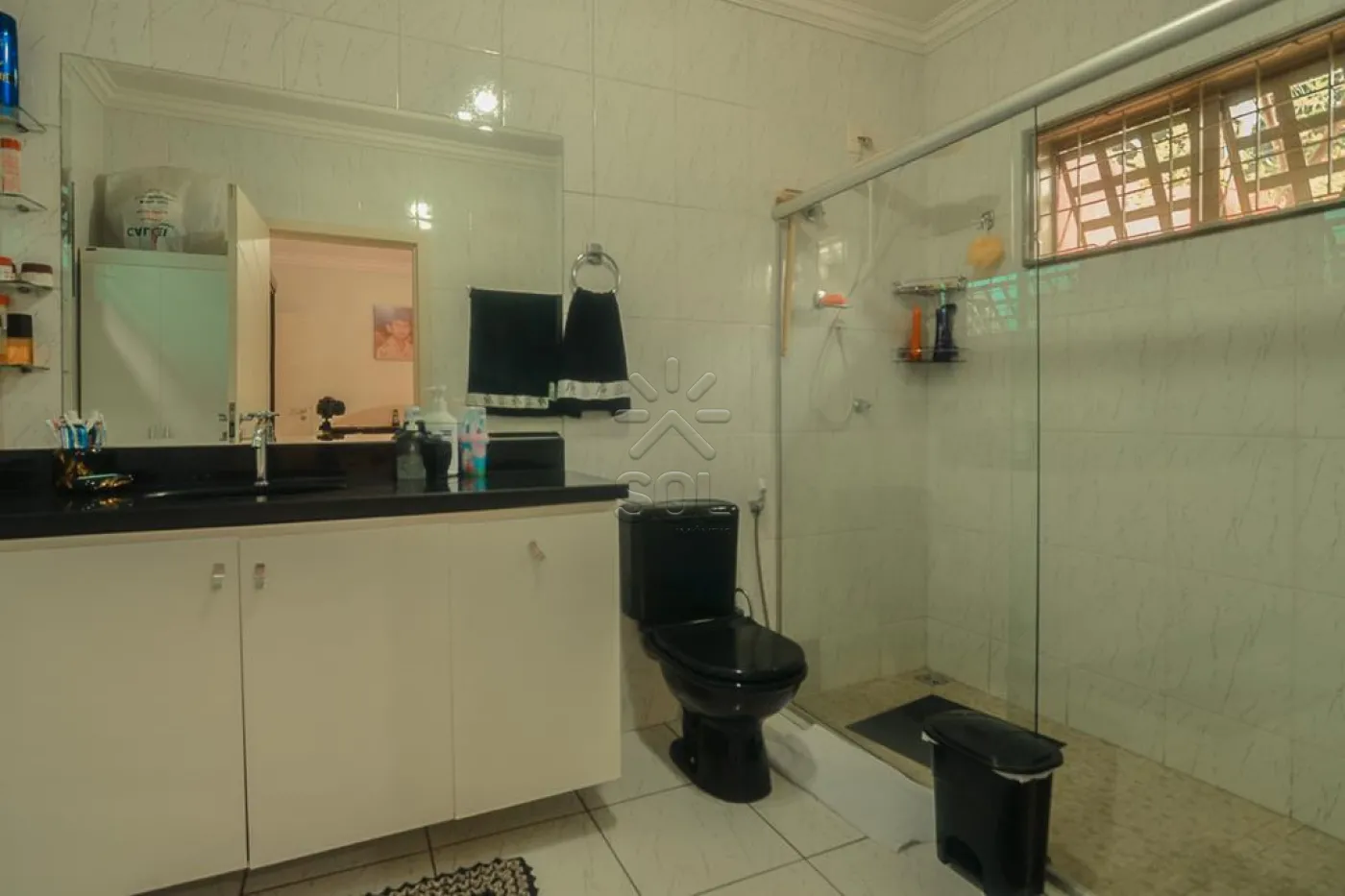 Casa com sobrado à venda no Jardim São Paulo em Foz do Iguaçu/PR - 180m² construídos em terreno de 371,84m²