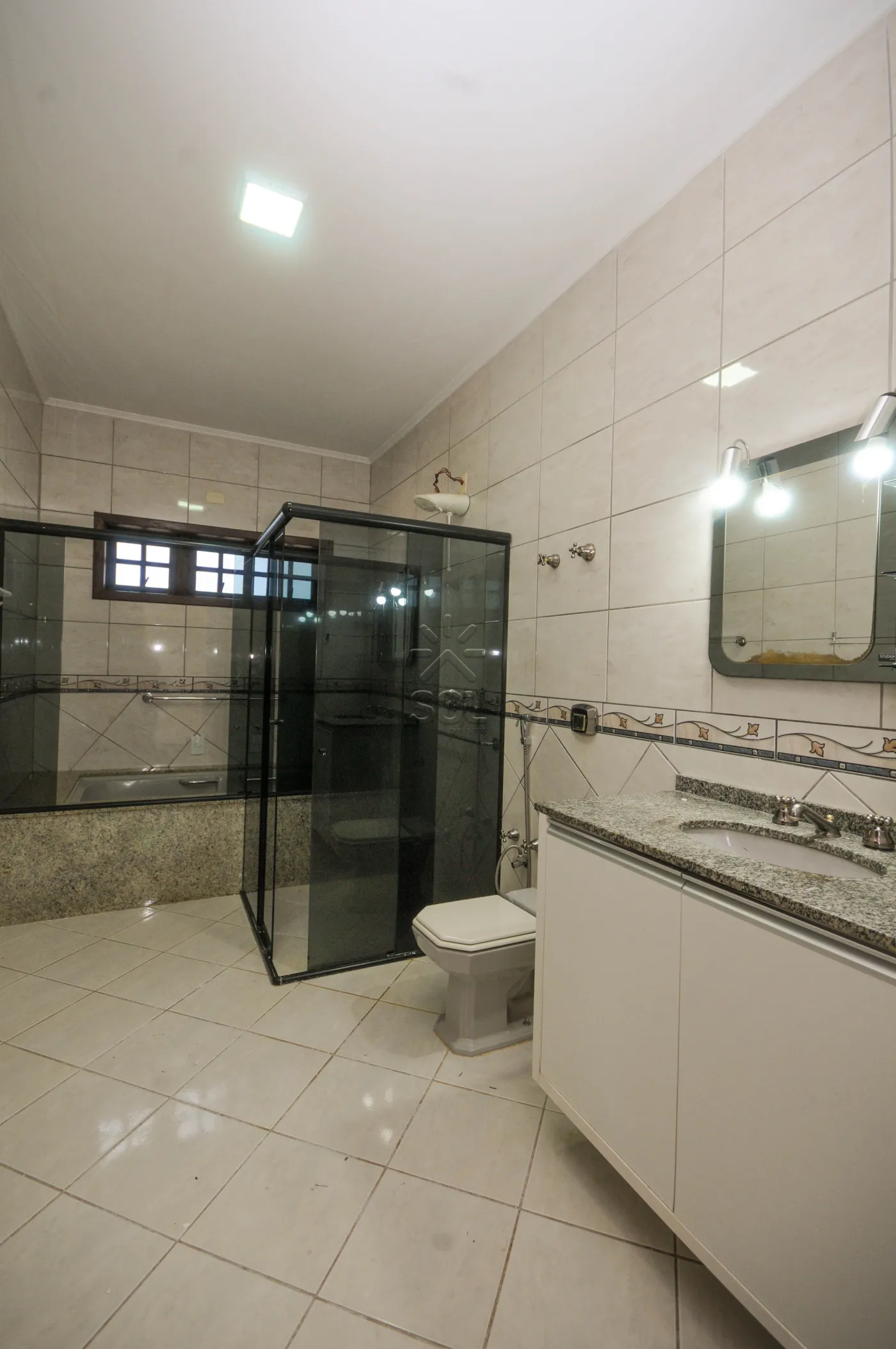 Sobrado para locação e venda no Jardim Lancaster - Foz do Iguaçu/PR