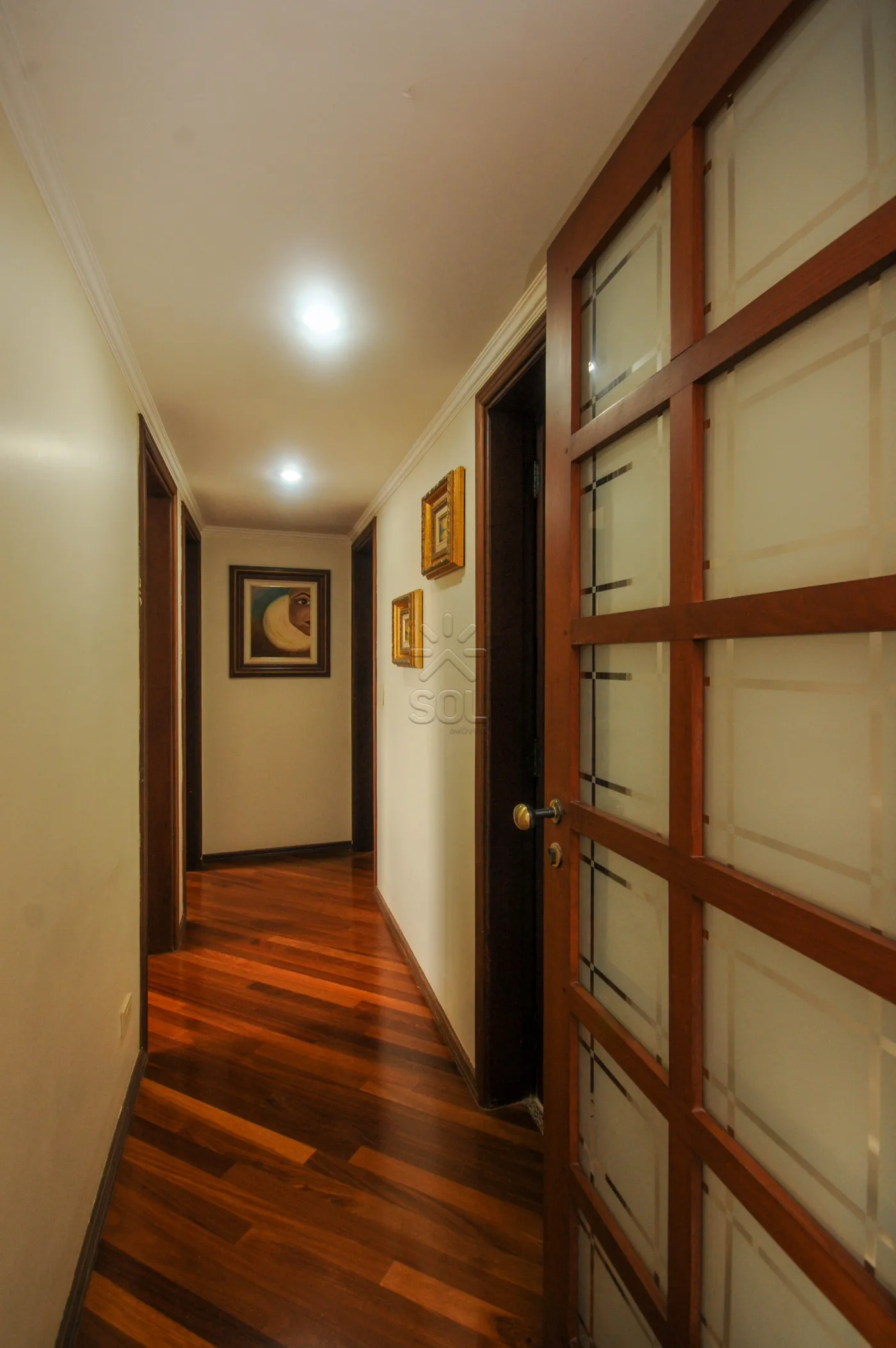 Apartamento amplo à venda no Edifício Rio Negro - Centro de Foz do Iguaçu