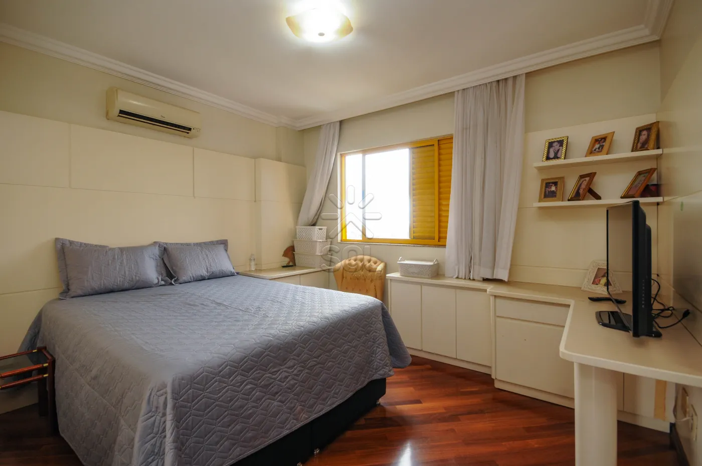 Apartamento amplo à venda no Edifício Rio Negro - Centro de Foz do Iguaçu