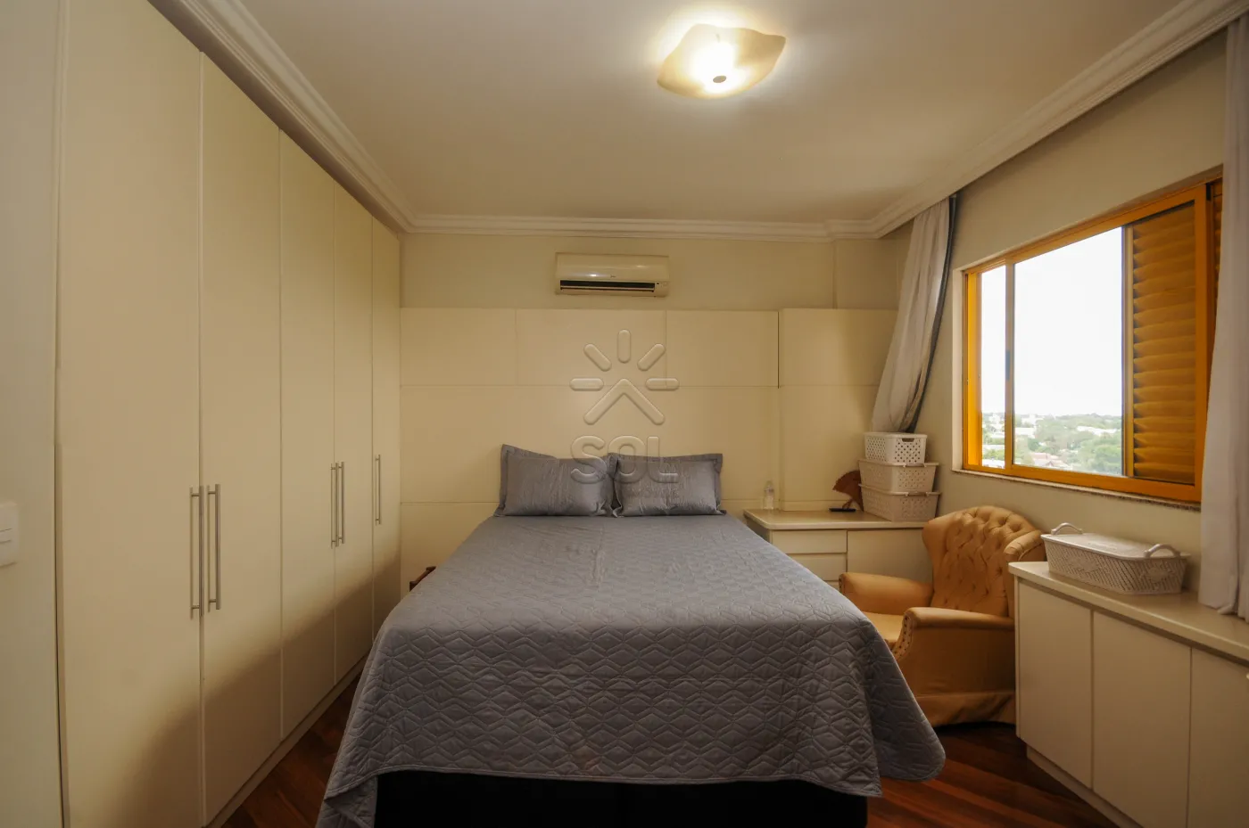 Apartamento amplo à venda no Edifício Rio Negro - Centro de Foz do Iguaçu
