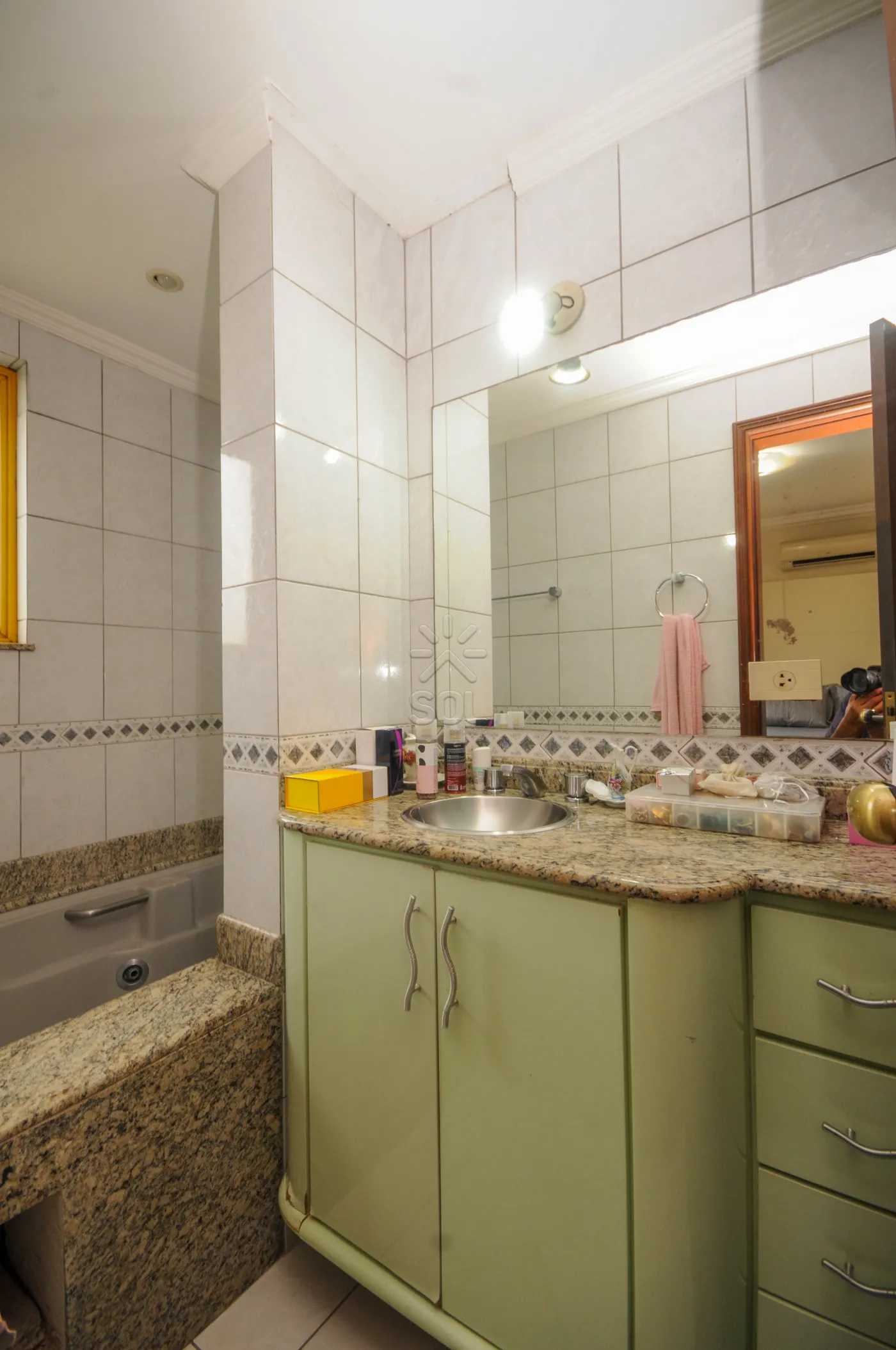 Apartamento amplo à venda no Edifício Rio Negro - Centro de Foz do Iguaçu