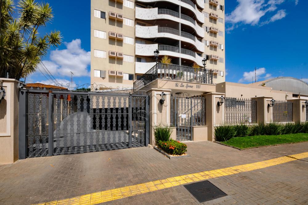 Apartamento amplo e semi-mobiliado à venda no Edifício San Ignácio - Centro de Foz do Iguaçu