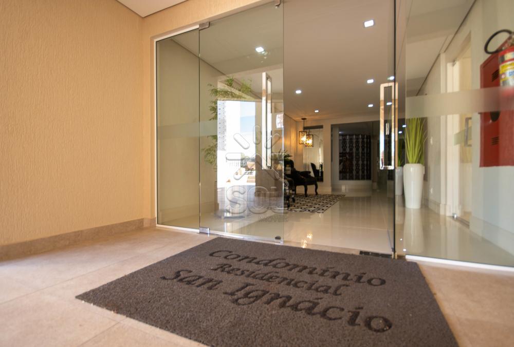 Apartamento amplo e semi-mobiliado à venda no Edifício San Ignácio - Centro de Foz do Iguaçu