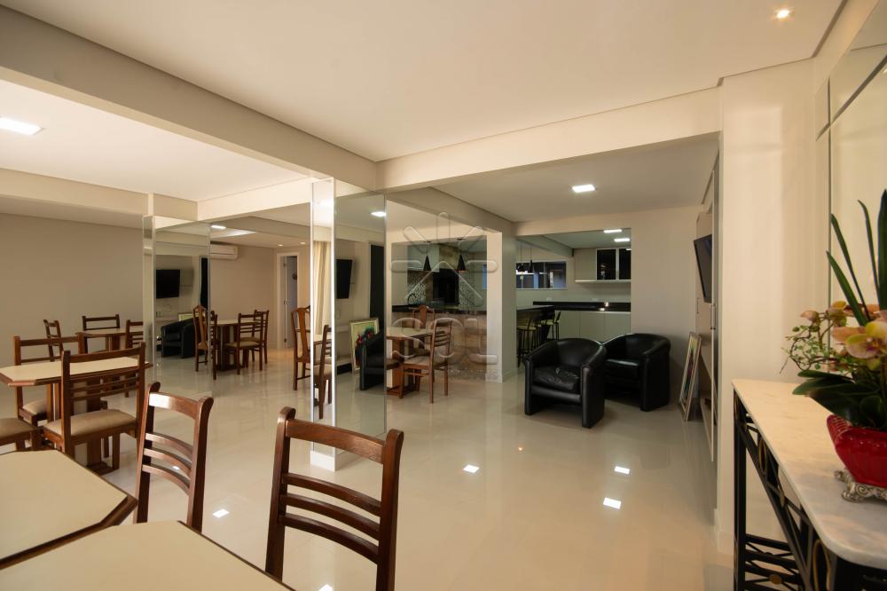 Apartamento amplo e semi-mobiliado à venda no Edifício San Ignácio - Centro de Foz do Iguaçu