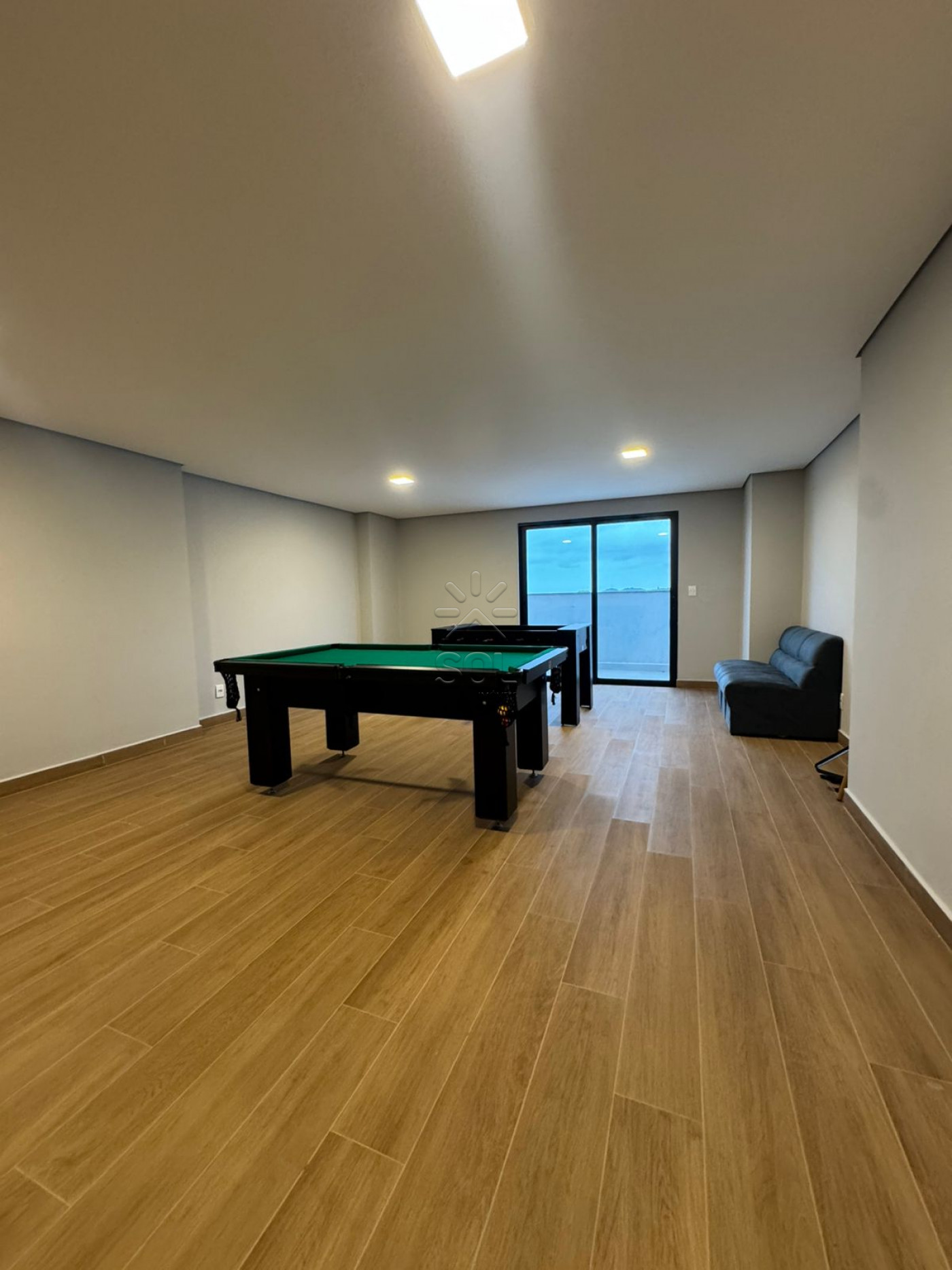 Apartamento mobiliado e de alto padrão à venda no Edifício Torre Del Mar - Centro de Penha/SC