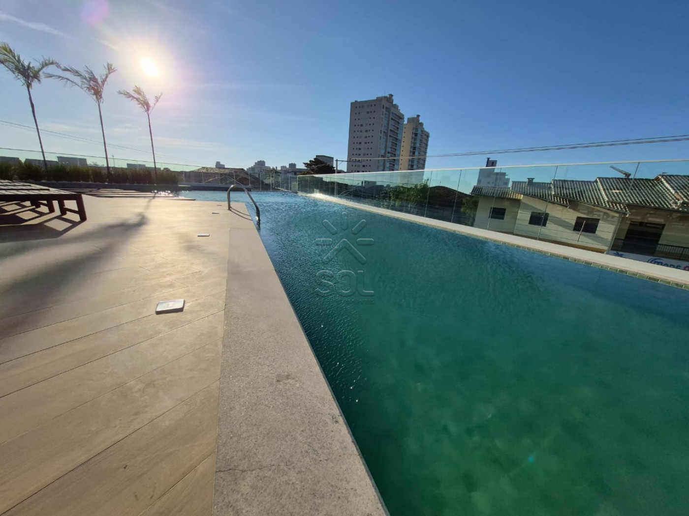 Apartamento de alto padrão à venda no Bersi Home Club em Penha/SC - 3 suítes, 105,50m² e a apenas 300 metros da praia