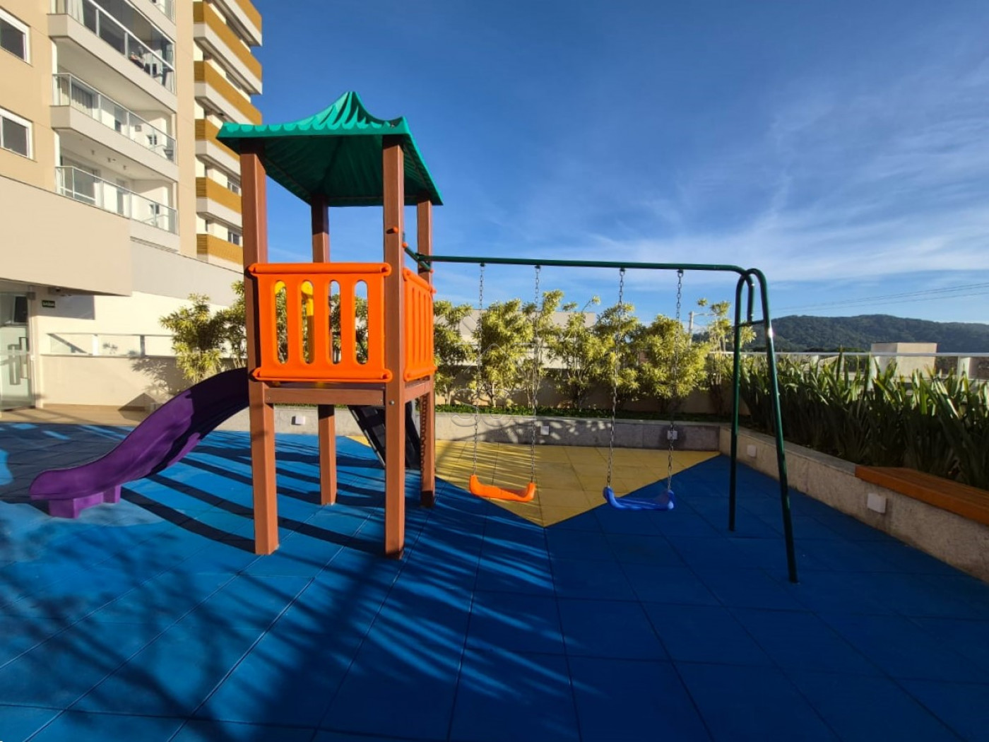 Apartamento de alto padrão à venda no Bersi Home Club em Penha/SC - 3 suítes, 105,50m² e a apenas 300 metros da praia